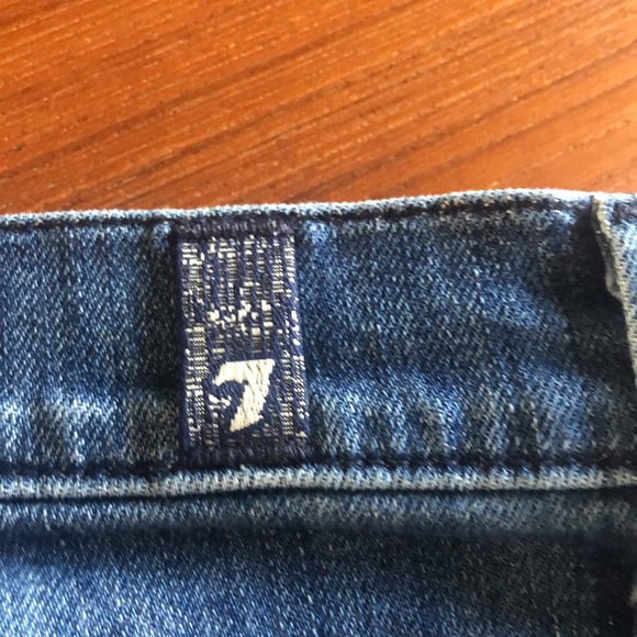7 For All Mankind - Picture 5 of 12